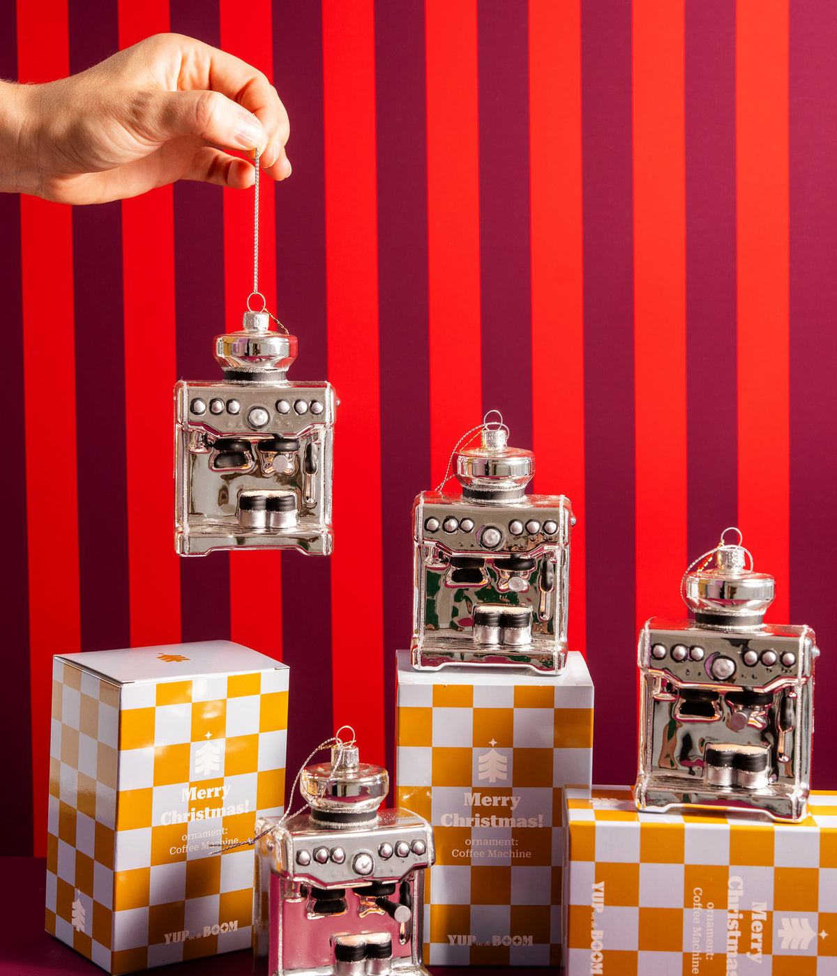Yup in de boom Christbaumschmuck Coffee Machine, mehrere Stück mit Verpackungen