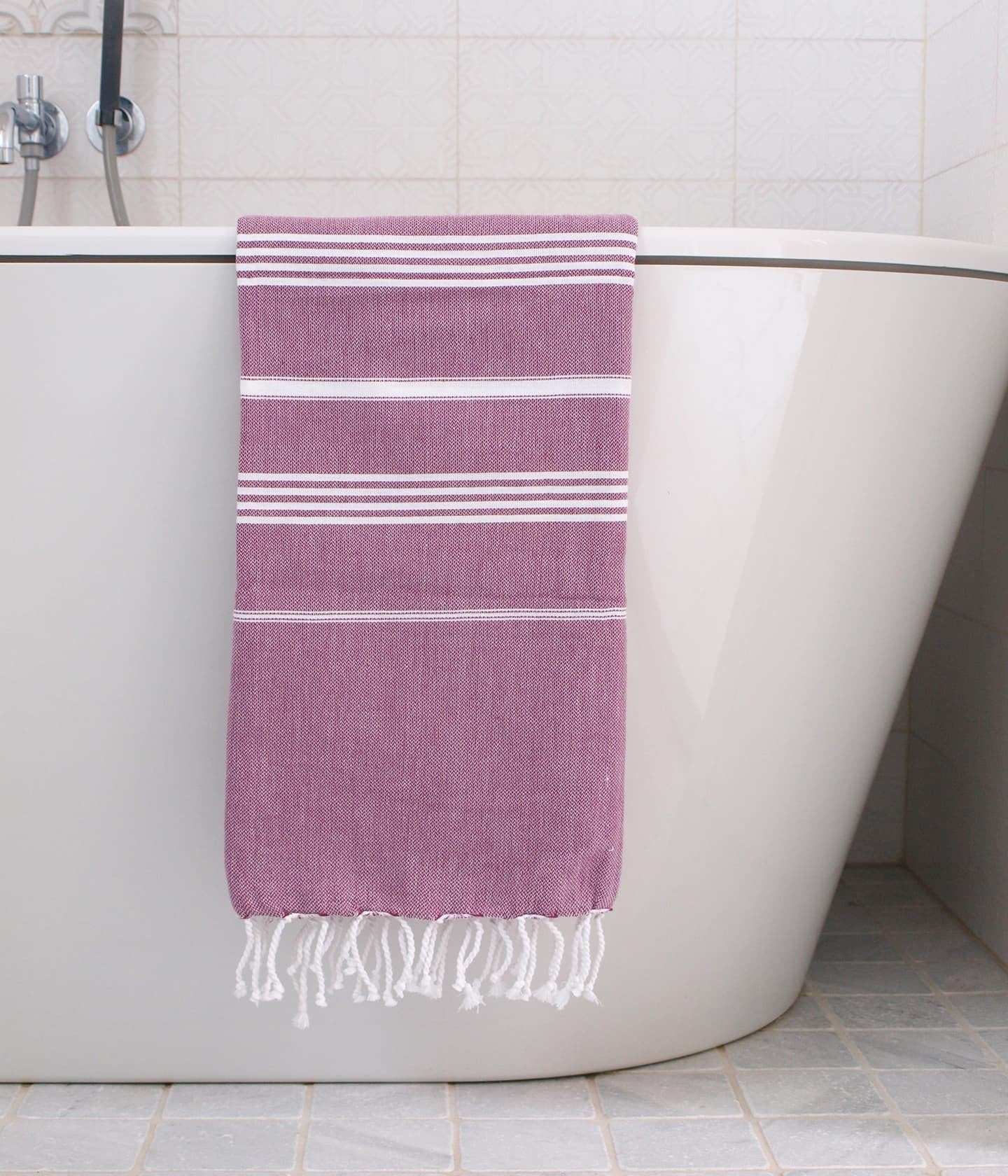 Hammam Towel Raspberry / White